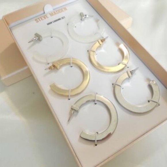 Steve Madden 1-3/4" Medium Lucite Solid Trio Earring Gift Set - Picture 3 of 4